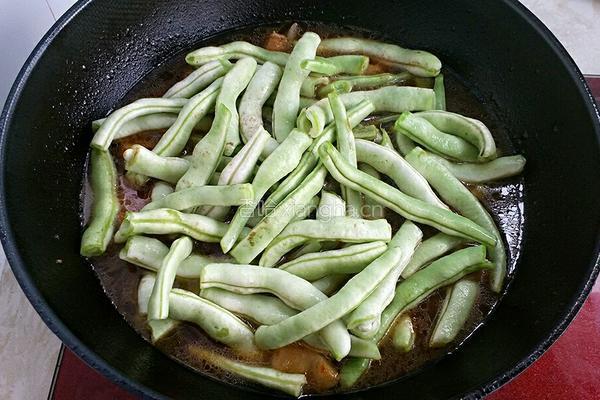 红烧肉豆角焖面的做法图解9