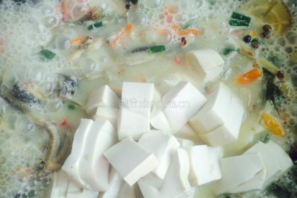 泥鳅炖豆腐的做法图解5