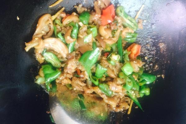 猪蹄肉炒芹菜的做法图解6