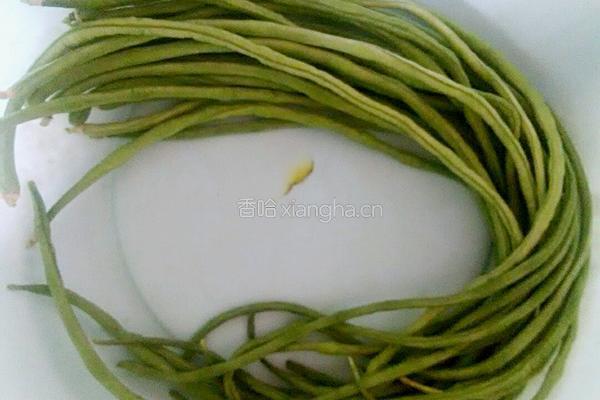 酸豆角的做法图解1