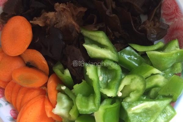 山药炒木耳的做法图解2