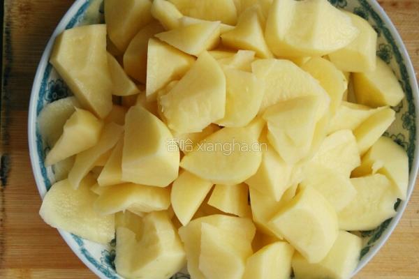 酱醋土豆的做法图解1