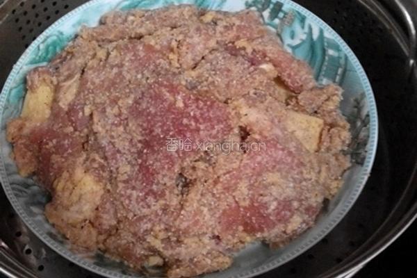 土豆粉蒸肉的做法图解3