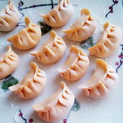 胡萝卜皮猪肉芹菜水饺的做法[图]