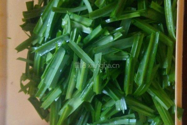 韭菜炒肉条的做法图解2