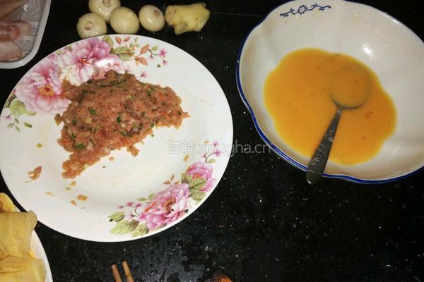 鸡蛋肉卷的做法图解1