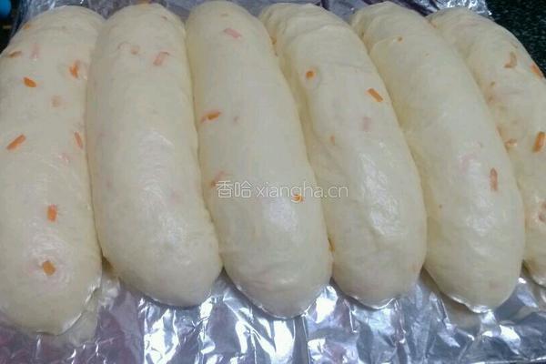 红萝卜面包的做法图解4