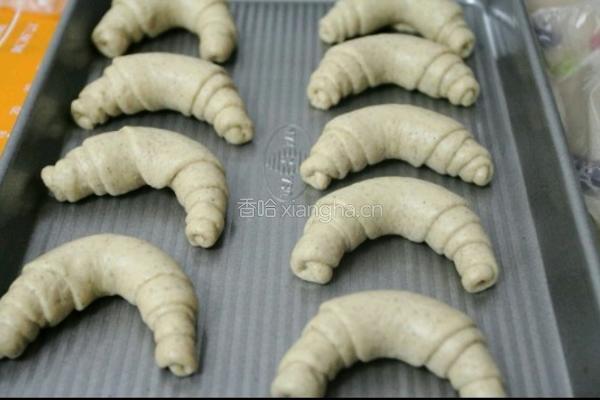 牛角面包的做法图解5