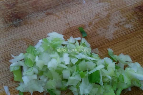 简便葱花面的做法图解1