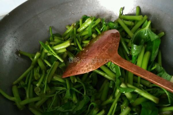 炒空心菜的做法图解2