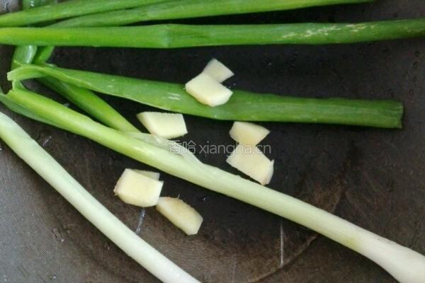 茄子红烧肉的做法图解3