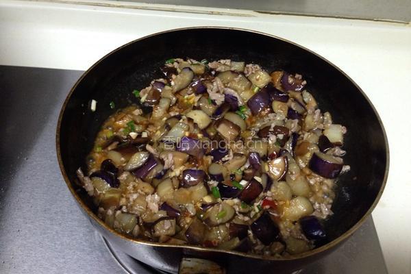 香菇肉末茄子的做法图解10