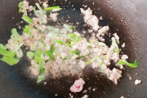番茄酱肉沫炒土豆片的做法图解4