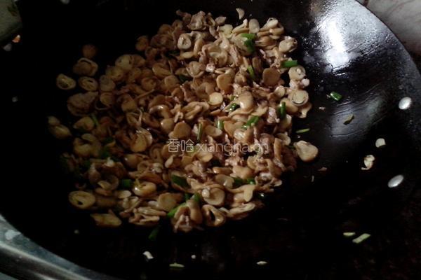 草菇炒肉的做法图解10
