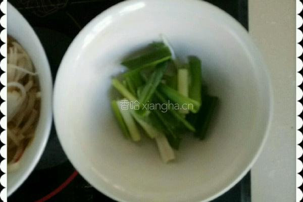 黄豆炒榨菜丝的做法图解3
