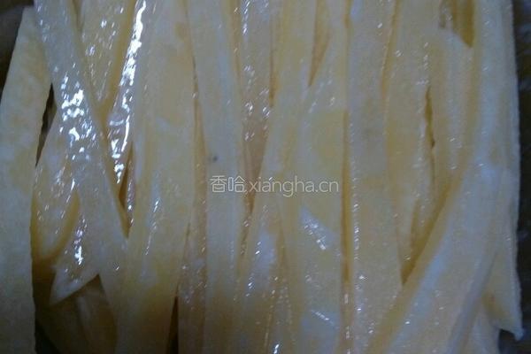 炸薯条的做法图解3