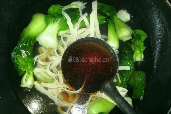 鹌鹑蛋千张丝汤的做法图解7