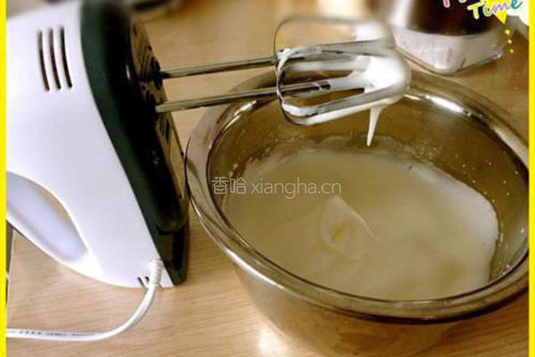 轻乳酪蛋糕的做法图解3