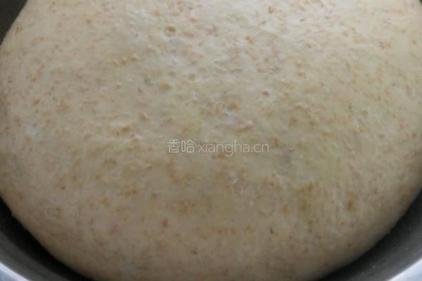 葡萄干全麦土司的做法图解2