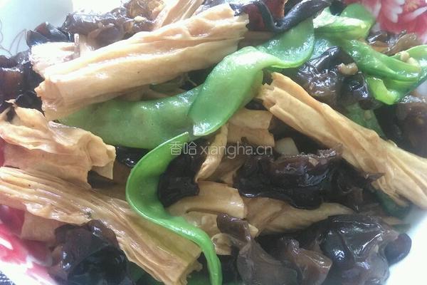 腐竹炒木耳的做法图解14