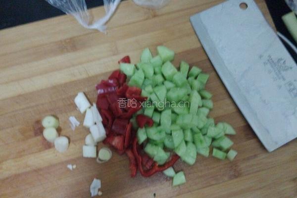 口水鸡丁的做法图解2