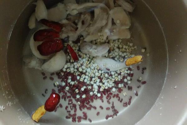 电压力煲煲猪小肚赤小豆汤的做法图解6