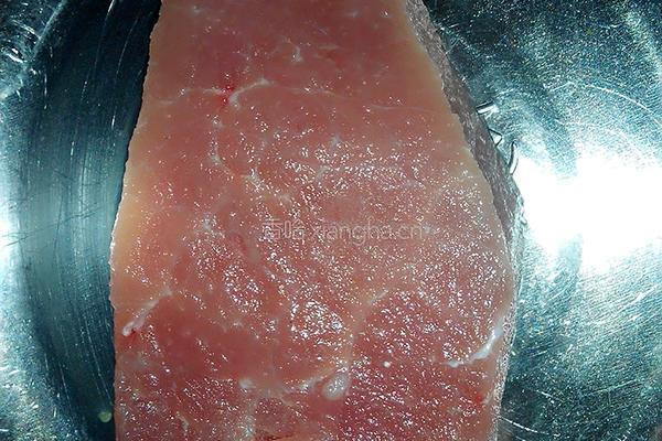 锅包肉的做法图解1