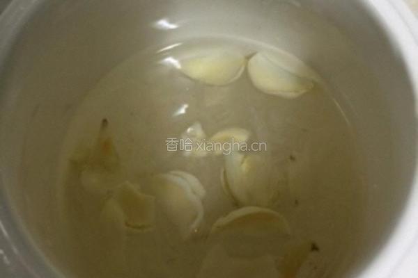冰糖燕窝的做法图解4