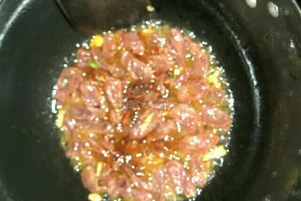 腊肠炒青椒的做法图解6