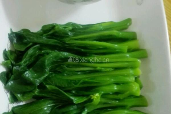 白灼菜心的做法图解1