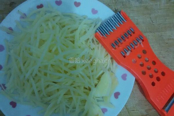 懒人菜谱酸辣土豆丝的做法图解2