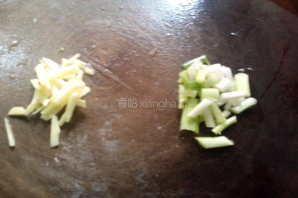 五花肉焖莲藕的做法图解4