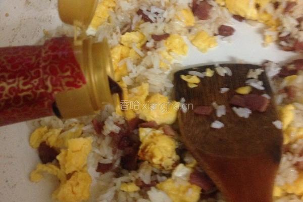 培根蛋炒饭的做法图解5