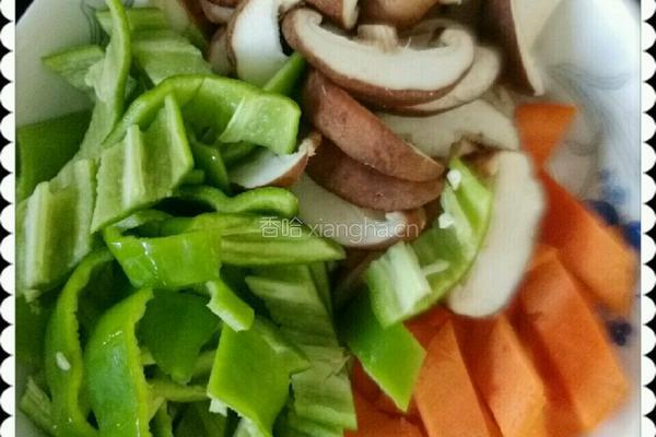 扁豆角炒香菇牛肉的做法图解3