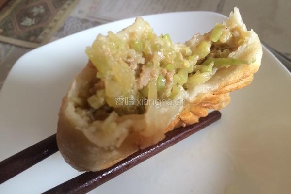 瓜皮猪肉馅饼的做法图解12