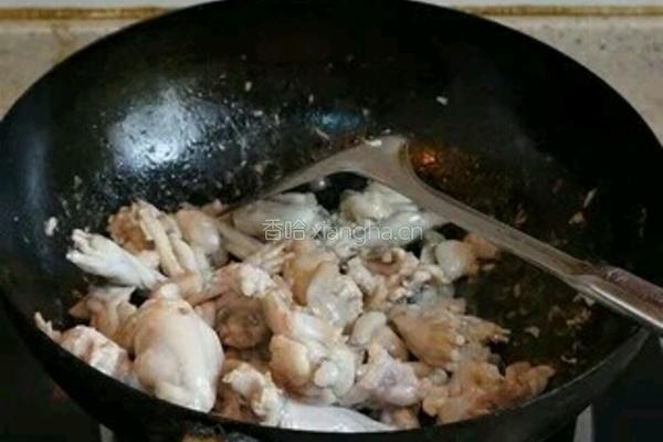 干锅牛蛙的做法图解5