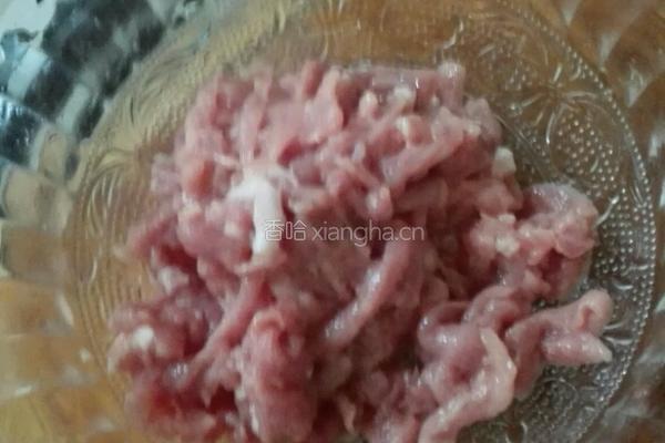 菜馆点菜率极高的菜《京酱肉丝》的做法图解1