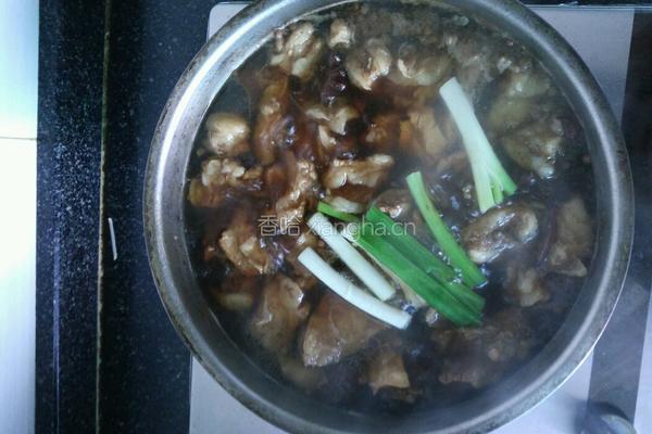 笋子烧牛肉的做法图解1