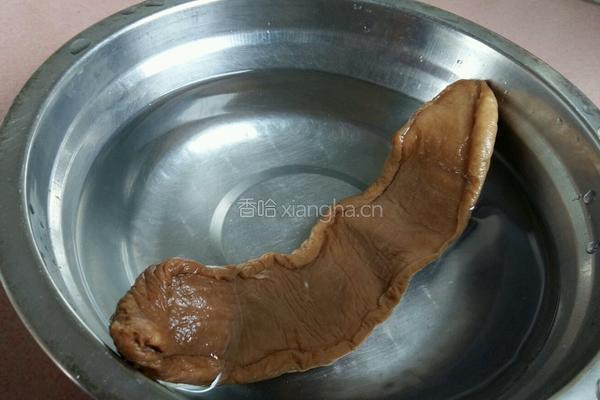 萝卜干肉片的做法图解2
