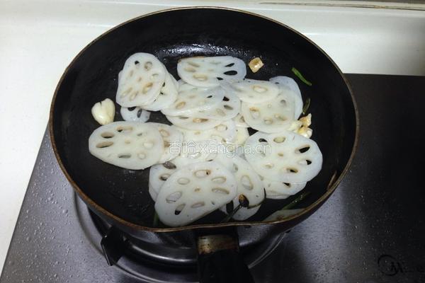糖醋藕片的做法图解5