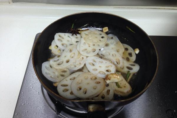 糖醋藕片的做法图解6