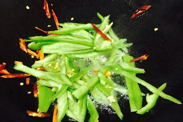 酸辣绿豆芽的做法图解4