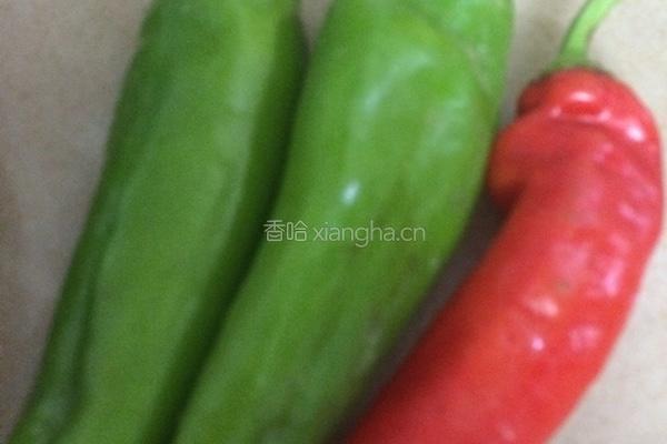 青椒牛肉小炒的做法图解1