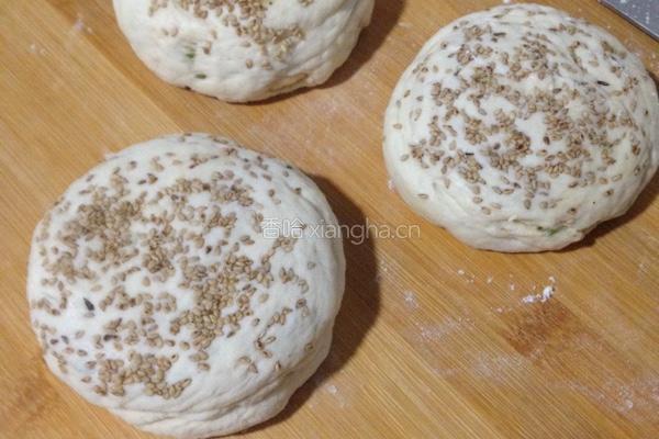 葱花油饼的做法图解7