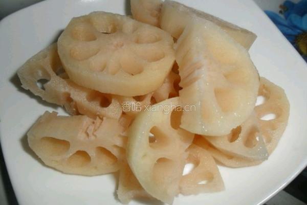 莲藕炖排骨的做法图解2