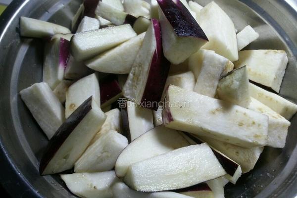 红烧茄子的做法图解1