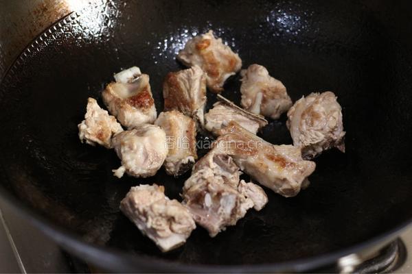 红腐乳烧排骨的做法图解4