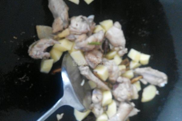 香菇土豆焖鸡的做法图解5