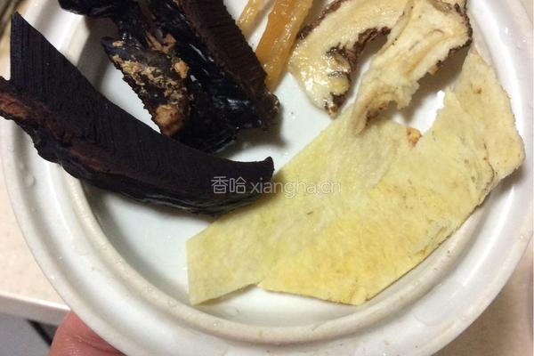 榴莲排骨汤的做法图解3