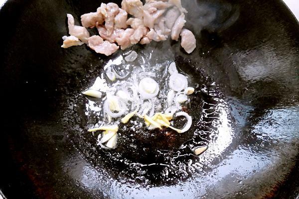 尖椒豆片炒肉的做法图解5